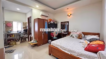NHƯỢNG STUDIO FULL NT CỬA SỔ NGAY TRUNG TÂM TÂN QUY