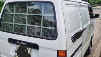Bán xe Suzuki Carry Van trắng đời 2021
