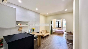 Cho Thuê Căn Hộ Xa Bếp Bancol Thang Máy Rộng 40m2 Ngay ĐH Bách Khoa