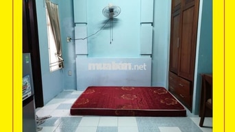 Phòng đối diện sthị Emart PVTrị, gần ĐH CNghiệp, lầu 2, full nội thất