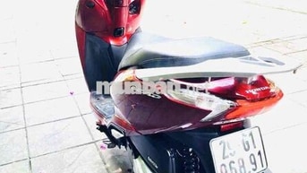 Honda Lead 125 Đỏ mận đi đúng 7900 km dán kínnilon