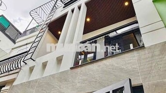 Nhà đường Quang Trung gò vấp 4.3x10,5m 2 PN