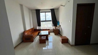 Cho thuê gấp căn 2pn,2wc , bcons garden - có nội thất