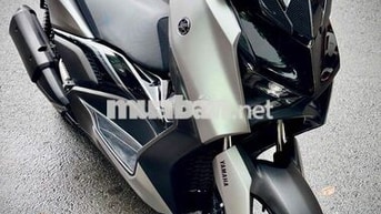 Yamaha Xmax 300 mới chạy 641 km