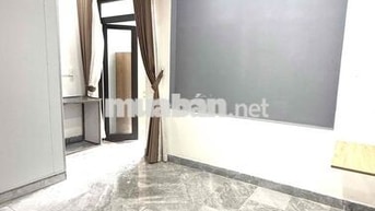 Phòng Trống Nội Thất Cơ Bản + Ban Công - Thủ Đức