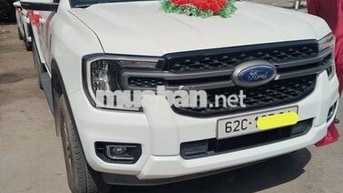 Ford Ranger XLS 4x2 2023 Trắng 5 chỗ