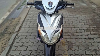 Yamaha Luvias 2012 Đen