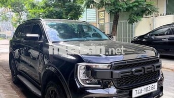 Ford Everest 2024 SUV Đen