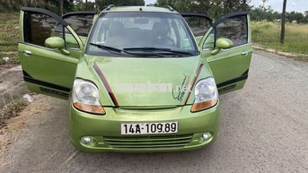 Chevrolet Spark Xanh lá 5 chỗ