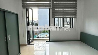 PHÒNG FULL NỘI THẤT BAN CÔNG CỬA SỔ GẦN CVPM QUANG TRUNG CĐ Y HỒNG ĐỨC