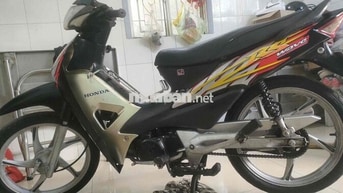 XE NHÀ DƯ ÍT ĐI, CÒN MỚI MÁY BAO NGON ĐỦ GIẤY TỜ