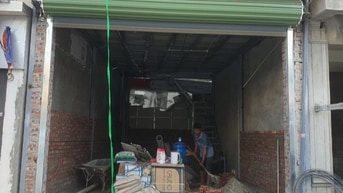 Cho thuê nhà mặt phố Lĩnh Nam, 35m2, 3 tầng, MT 5m, giá 35 triệu
