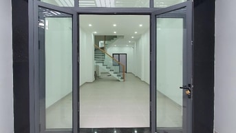 Nhà hẻm xe hơi, giá đẹp, 3Phòng ngủ, 3lầu