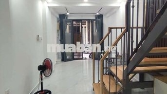 CHO THUÊ NHÀ NGUYỄN VĂN CỪ Q5 GẦN ĐẠI HỌC TỰ NHIÊN Q5