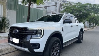 Ford Ranger Wildtrak Trắng Việt Nam