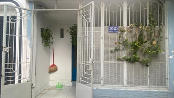 NHÀ CHO THUÊ NGUYÊN CĂN CẤP 4, GÁC LỮNG 