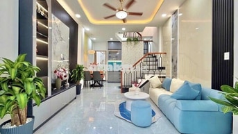 Nhà tốt 2 tầng -Gần Đại Học Ngoại thương - Hẻm XH Giá Siêu hợp lý