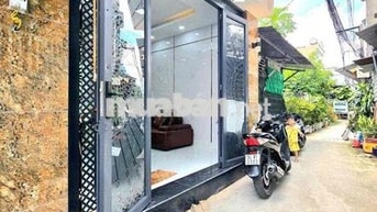 🔥🔥🔥nhà đẹp 1 lửng gần Phú Mỹ hưng quận 7🔥🔥🔥