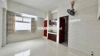 STUDIO CỬA SỔ TRỜI GẦN TRƯƠNG CÔNG ĐỊNH - TÂN BÌNH