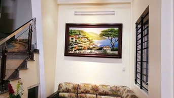 NHÀ SƠN SỬA MỚI 4PN GẦN MT ĐÔNG NAI QUẬN 10