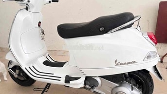 Piaggio Vespa Trắng