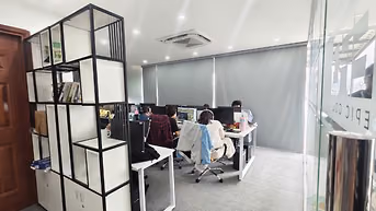 Cho thuê văn phòng 150m2 đầy đủ nội thất 