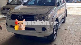 Toyota Fortuner 2012 Trắng