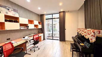 Chính chủ bán hoặc cho thuê nhà phố Hàng Chuối