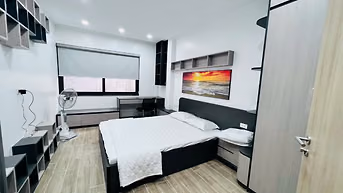 Cho thuê nhà 6 tầng, có thang máy, DT 34 m2x6 tầng, phố Trích Sài