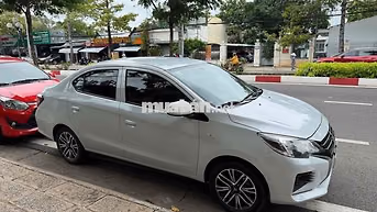 Bán xe Attrage 2024 Trắng