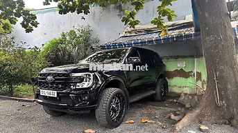 Ford Everest Sport 2024 Đen 74.000 km