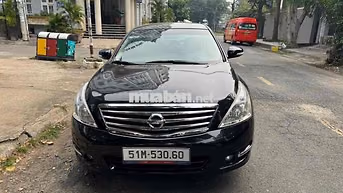 Nissan Teana 5 chỗ màu Đen  cop  xe gia dinh