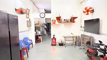 Bán nhà mặt tiền - đường Ca Văn Thỉnh, P11, Tân Bình. 4m x 18m.