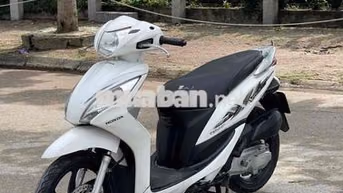 Honda Vision Trắng