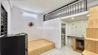 ĐI BỘ 200m QUA ĐH VĂN HIẾN PHÙ HỢP SINH VIÊN Ở 3 NGƯỜI QUÁ GẦN