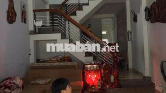 🏡 BÁN NHÀ 2 TẦNG ĐƯỜNG ĐÔNG DU – VỊ TRÍ ĐẸP, GIÁ TỐT