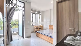 CHDV BAN CÔNG FULL NỘI THẤT NGAY THỐNG NHẤT, ĐỐI DIỆN TT GDQP LÀNG ĐH 