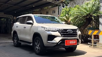 FORTUNER 2.4AT 2022 | máy dầu 1 cầu - Sơn rin còn