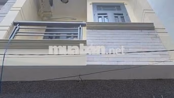Cho thuê nhà nguyên căn 4 phòng ngủ 4 máy lạnh nhà mớI sơn 