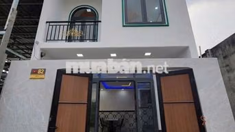 Bán nhà gần chợ, trường học 1 trệt 1 lầu giá chỉ 1c tỷ 900 triệu!!