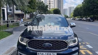 Ford Everest Titanium 2020 Xanh cavansie 80000 km