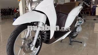 Honda SH Mode 2018 Trắng
