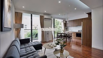 Nhà Làm Homestay 8*20m Hầm6 Tầng Pccc Cửu Long gần Sân bay