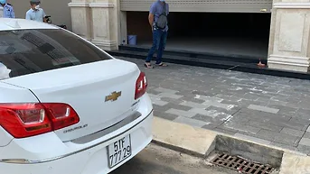 Bán nhà Quận 9 1 trệt 3 lầu cạnh vinhome