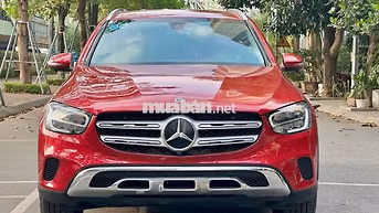 Cần bán GLC 200 4Matic - Màu đỏ (Chính chủ)