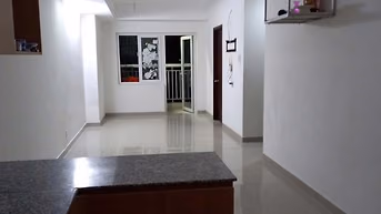 Chung cư Hoa Sen -262 Lạc Long Quân, căn 2p ngủ, giá 9tr/tháng