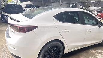 Mazda Mazda 3 2019 Trắng 90000 km