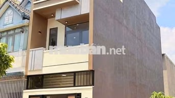 Chính chủ cần bán gấp nhà 1 trệt 2 lầu đường Lê Thị Trung đã có sổ
