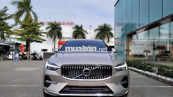 Volvo XC60 Ultra B6 AWD 2025 Vàng cát