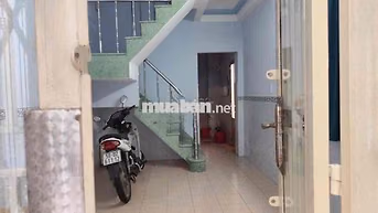 Cho thuê nhà đường Ngô Gia Tự, Q10 | 2PN 2WC hẻm thoáng